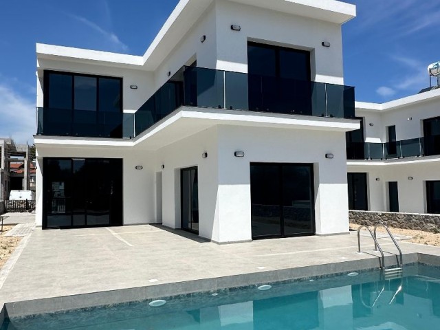 4+1 VILLA WITH POOL FOR SALE IN GIRNE OZANKÖY!!