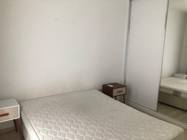 2+1 Wohnung mit Meerblick im Zentrum von Kyrenia gegenüber dem Lords Palace Hotel £650