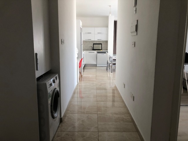 2+1 Wohnung mit Meerblick im Zentrum von Kyrenia gegenüber dem Lords Palace Hotel £650