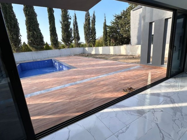 4+1 Super Luxury Villa in Kyrenia-Lapta 480,000 STG