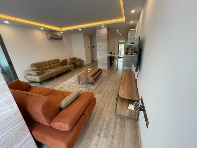 Möblierte 2+1-Wohnung im Kyrenia Center Elegance Site £170.000