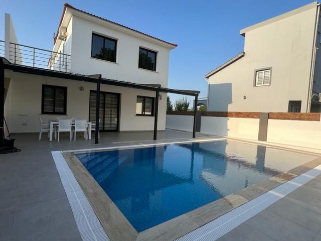 Kyrenia 5+1 Villa zum Verkauf mit privatem Pool Kyrenia/Edremit