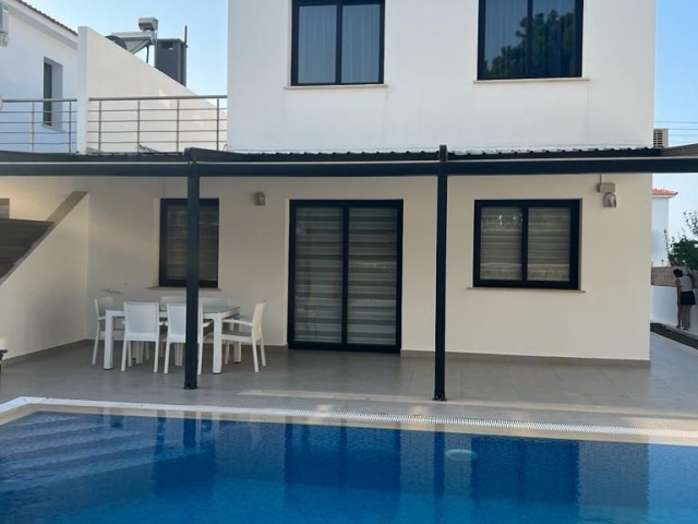 Kyrenia 5+1 Villa zum Verkauf mit privatem Pool Kyrenia/Edremit