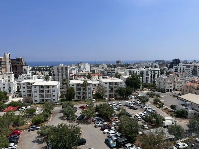 3+1 LUXUSMÖBLIERTE WOHNUNG MIT MEERBLICK IM EMTAN-KONZEPT IM KYRENIA-ZENTRUM