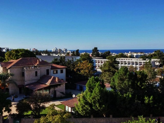 1+1 investment flat for sale with sea view in the center of Kyrenia