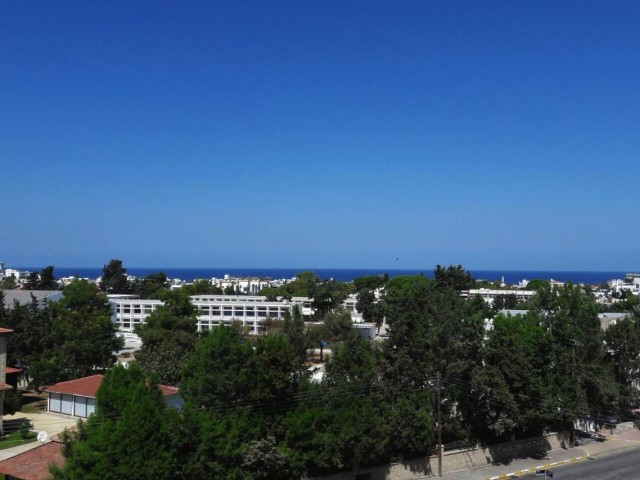 1+1 investment flat for sale with sea view in the center of Kyrenia