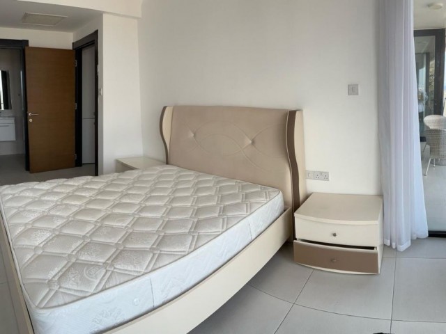 Меблированная роскошная квартира 2+1 на продажу в Perla Residence в центре Кирении