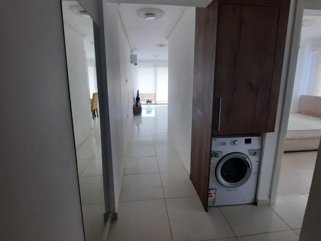 Girne Merkezde 2+1 Kiralık Geniş Daire