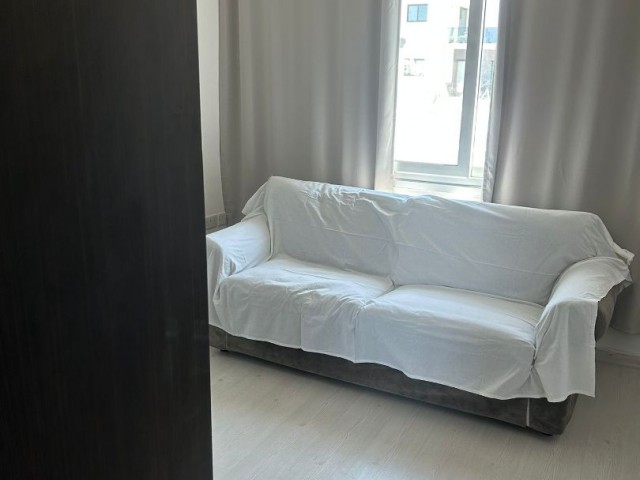 Меблированная квартира 3+1 на продажу в центре Кирении