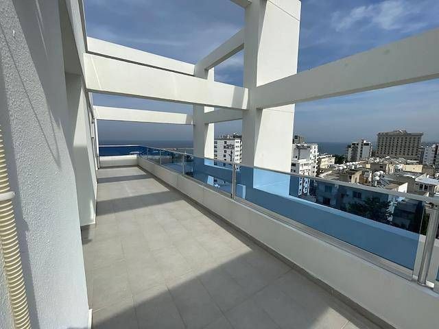 Spacious 2+1 Penthouse For Rent In Girne City Center