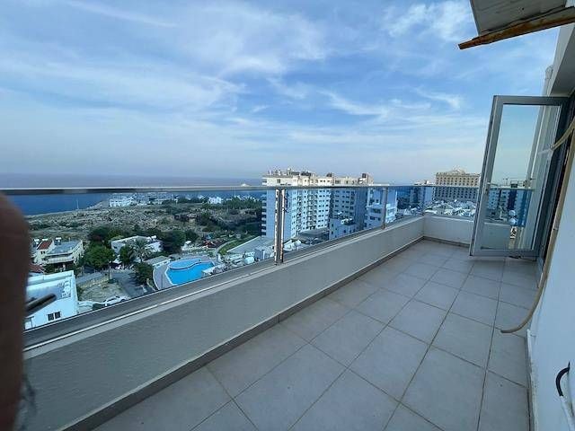 Spacious 2+1 Penthouse For Rent In Girne City Center