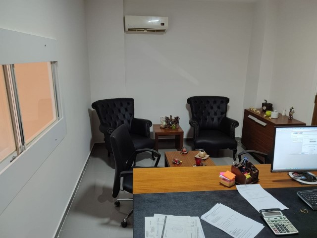 WORKPLACE WITH COMMERCIAL PERMIT IN KYRENIA CENTER, SUITABLE FOR EVERY SECTOR