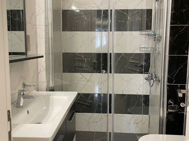 Deniz ve Dağ Manzaralı Lüks 3+1 Penthouse + Çatı Teras Yüzme Havuzlu