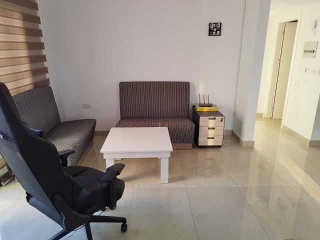 GİRNE MERKEZ'DE 3+1 KİRALIK PENTHOUSE DAİRE...