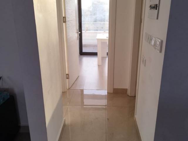 GİRNE MERKEZ'DE 3+1 KİRALIK PENTHOUSE DAİRE...