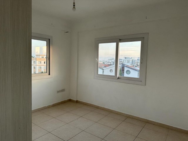 Unfurnished 2+1 flat for sale in the central location of Gonyeli 
