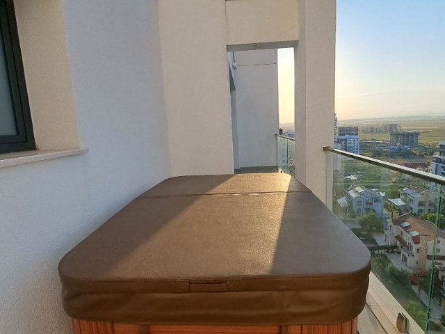 Moderne, geräumige und luxuriöse 1+1-Wohnung zum Verkauf in Iskele Long Beach