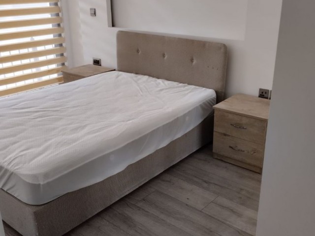  Girne Zeytinlik'te site içerisinde full eşyalı 2+1 kiralık daire