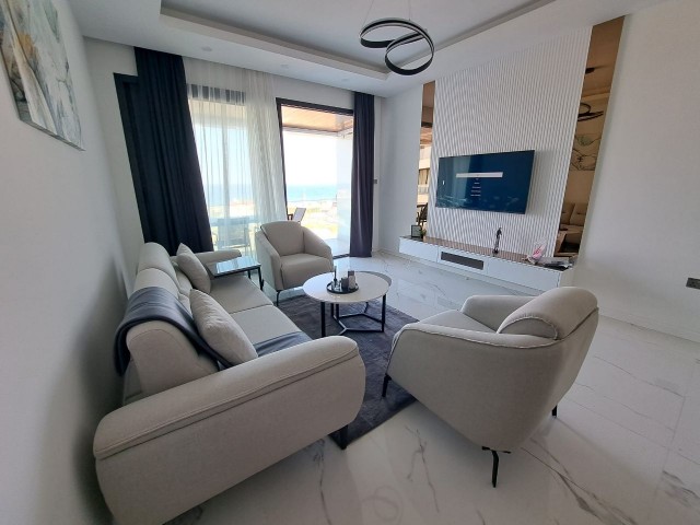 Роскошная современная квартира 2+1 на продажу с панорамным видом на море в Искеле Лонг Бич