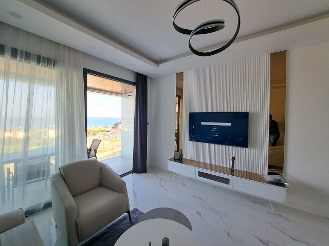 Роскошная современная квартира 2+1 на продажу с панорамным видом на море в Искеле Лонг Бич