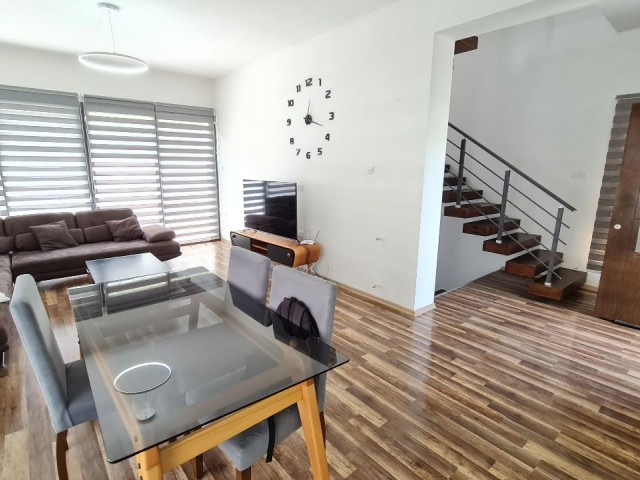 GELEGENHEITSPREIS VILLA - 2+1 DUPLEX-VILLA, 5 MIN. ZU FUSS NACH KARAOĞLAN GAU, KYRENIA