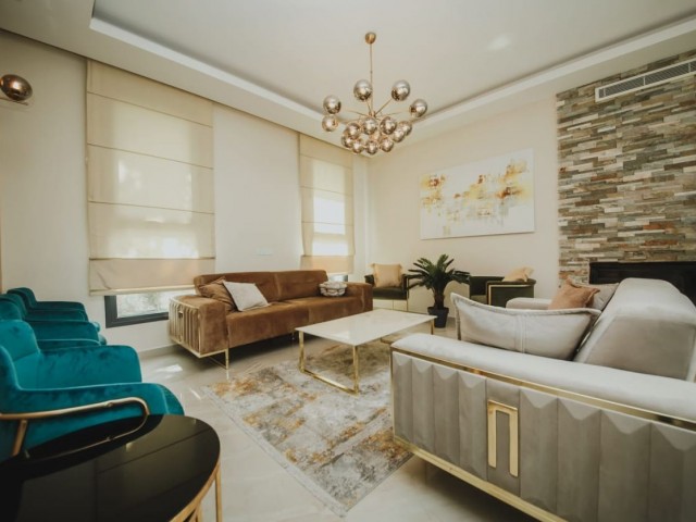 ALSANCAK'TA ULTRA LUX  3+1 VILLA