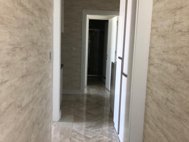 GİRNE MERKEZDE 2+1 PENTHOUSE