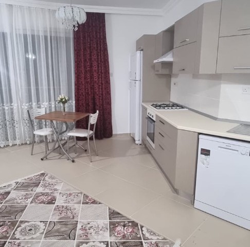 Flat To Rent in Karaoğlanoğlu, Kyrenia