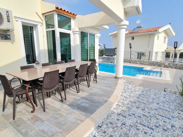 ULTRA LUX 3+1 VILLA - 3 MINUTES WALKING DISTANCE TO ESK