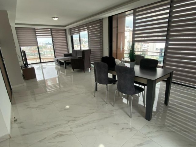 Girne merkezde 3+1 penthouse