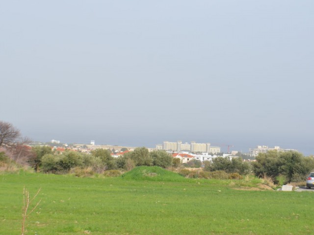 A plot of land for sale in Kyrenia Als Decak ** 