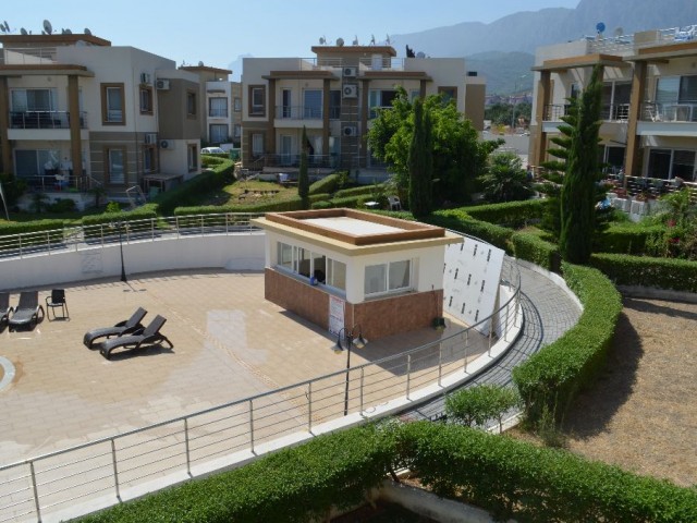 Girne Alsancak 1+1 Satılık Daire / Site İçerisinde Bahçeli