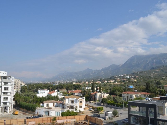 Girne Merkez  Satılık 3+1 Penthouse