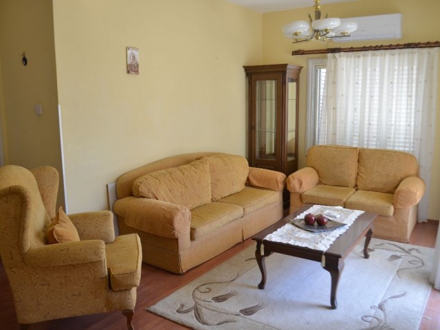 Flat To Rent in Zeytinlik, Kyrenia