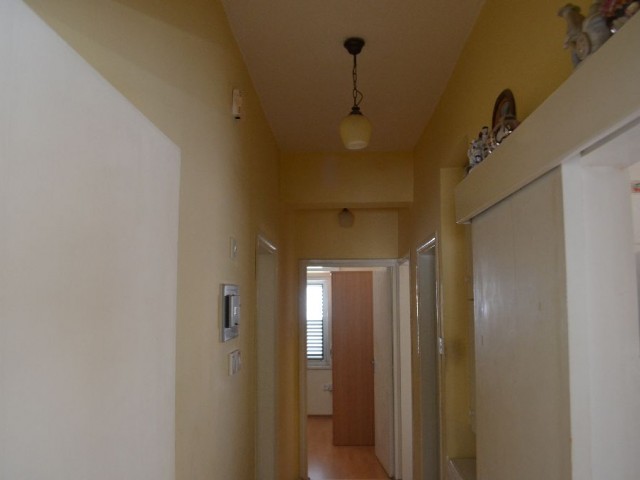 Flat To Rent in Zeytinlik, Kyrenia