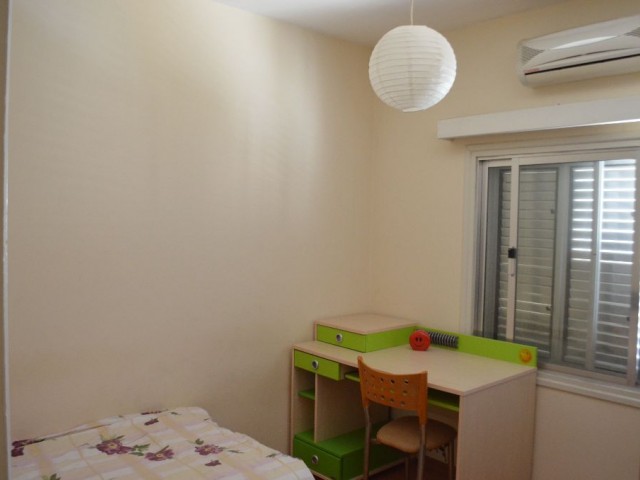 Flat To Rent in Zeytinlik, Kyrenia