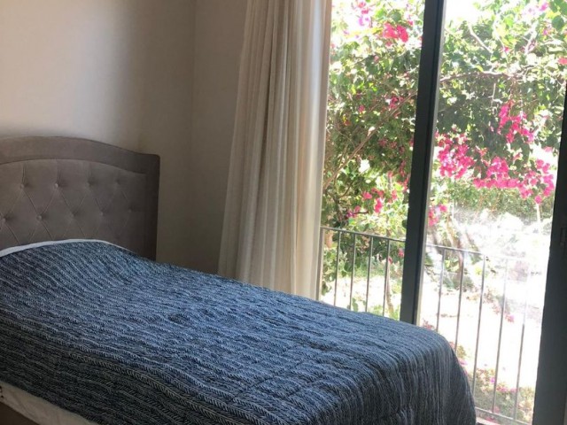 Flat To Rent in Alsancak, Kyrenia