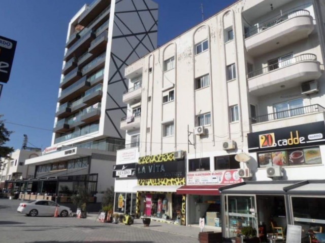 3+1 Wohnung Zum Verkauf In Kyrenia Zentrum ** 