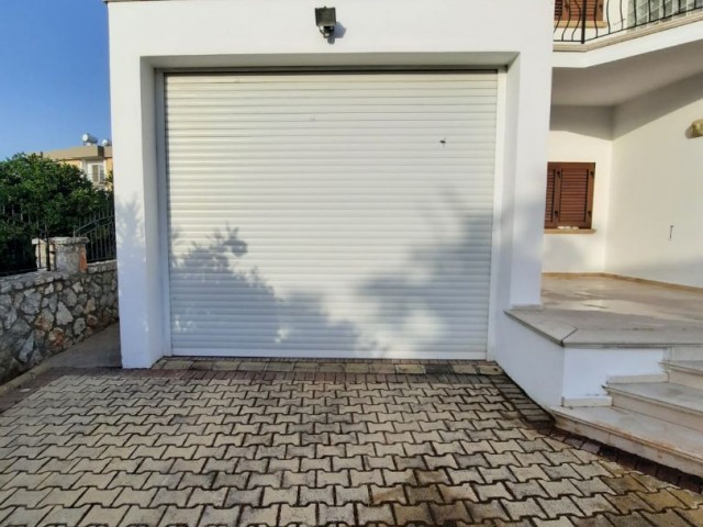 4 + 1 Villas for Rent in Kyrenia Alsancak / with Pool 