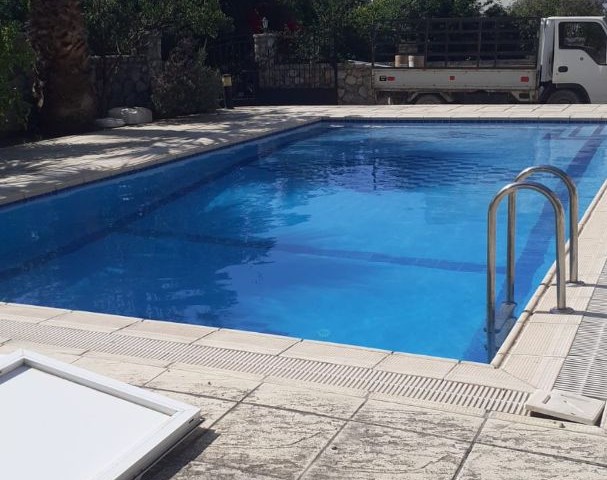 4 + 1 Villas for Rent in Kyrenia Alsancak / with Pool 