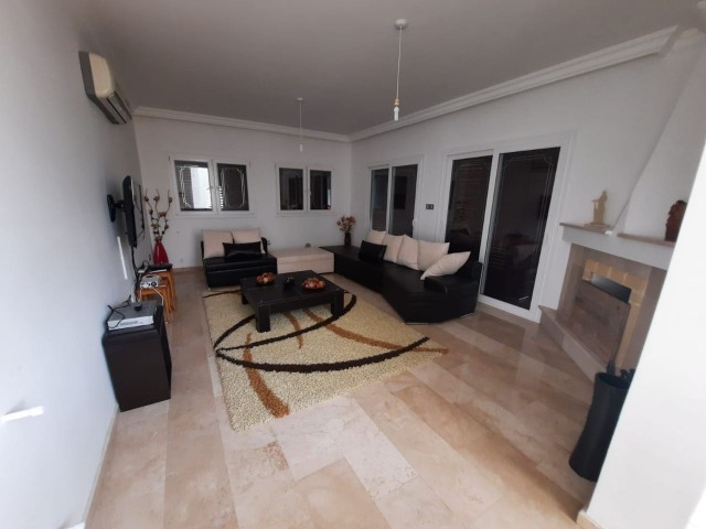 4+1 Villa Zu Vermieten In Kyrenia Alsancak / Mit Pool ** 