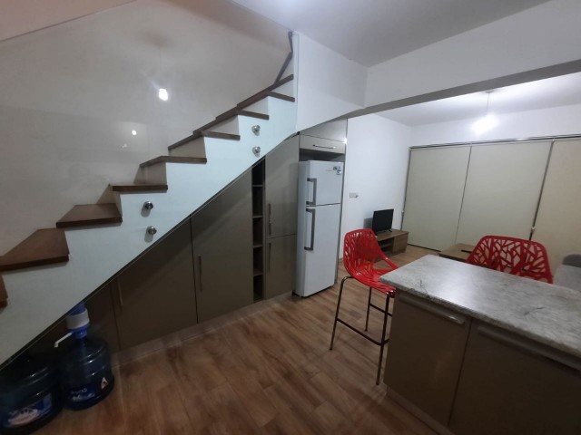 2+1 Maisonette-Wohnung zum Verkauf im Zentrum von Kyrenia