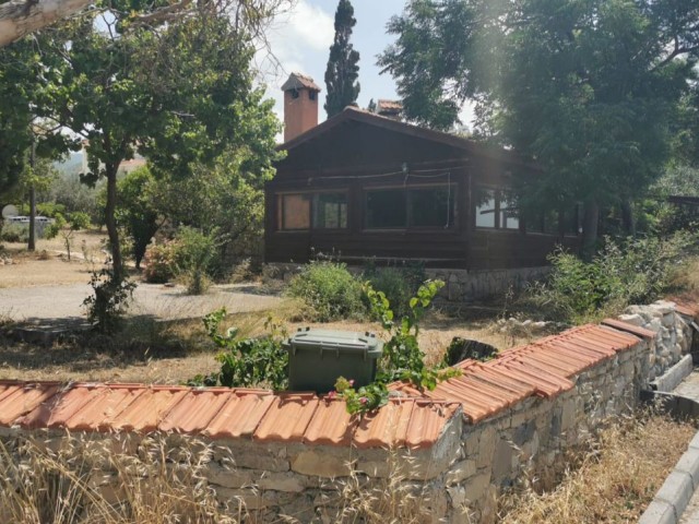 OLD RESTAURANT AND LAND IN YENI ERENKOY, ZERO TO THE SEA