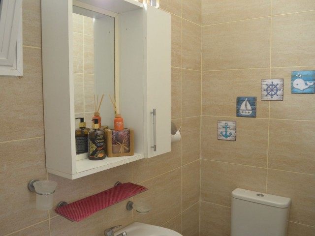 Einzelne 4+2 Penthouse-Wohnung zum Verkauf im Zentrum von Kyrenia