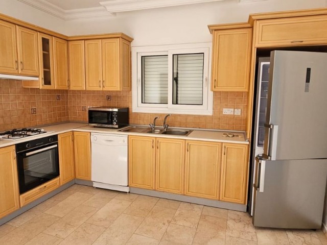 3+1 VILLA FOR RENT IN KYRENIA YEŞİLTEPE / PRIVATE POOL / BIG GARDEN