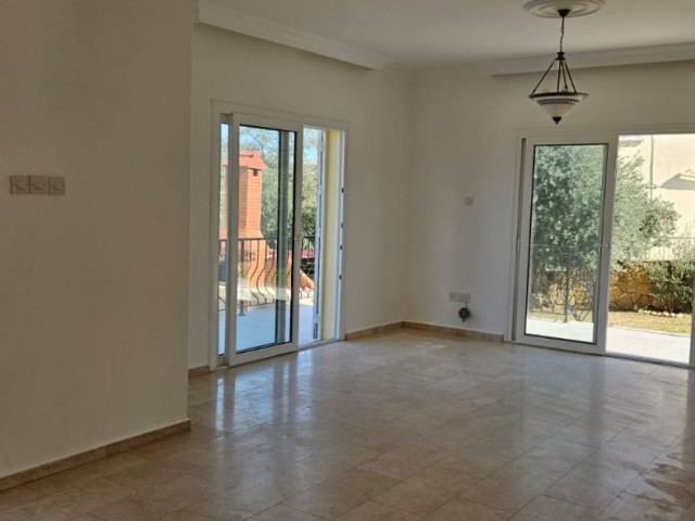 3+1 VILLA ZU VERMIETEN IN GİRNE YEŞİLTEPE / MIT PRIVATEM POOL / GROSSEM GARTEN