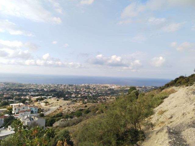 LAND WİTH TURKİSH TİTLE FOR SALE İN KYRENIA KARSIYAKA