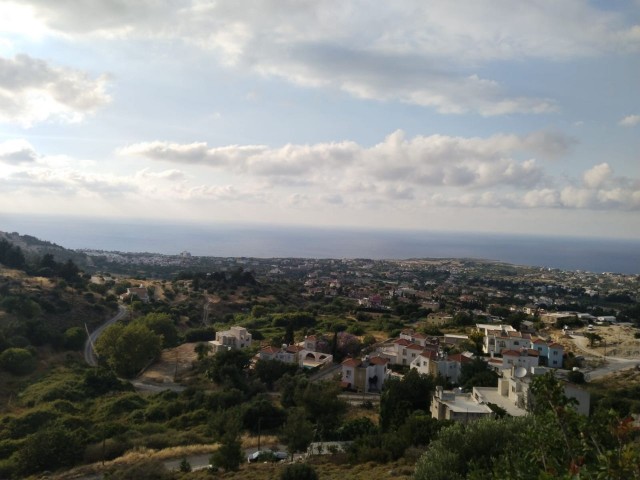 LAND WİTH TURKİSH TİTLE FOR SALE İN KYRENIA KARSIYAKA