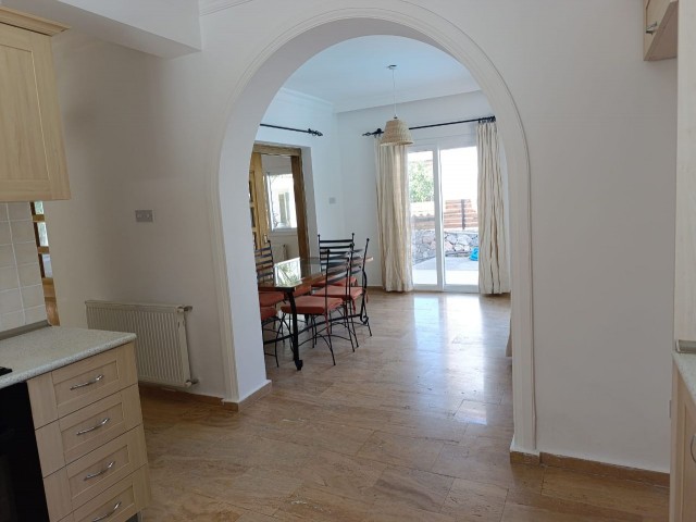 FOR SALE 3+1 VILLA WITH PRIVATE POOL / IN LAPTA NEAR HOTEL "ROSE GARDEN" 