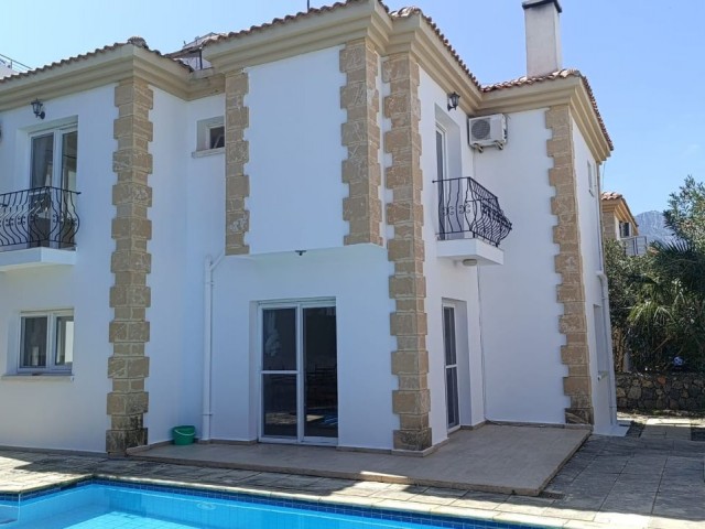 FOR SALE 3+1 VILLA WITH PRIVATE POOL / IN LAPTA NEAR HOTEL "ROSE GARDEN" 